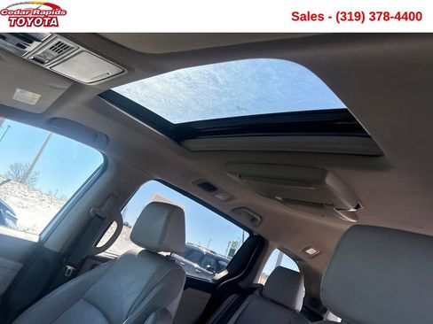 Used 2018 Honda Odyssey Elite image 23