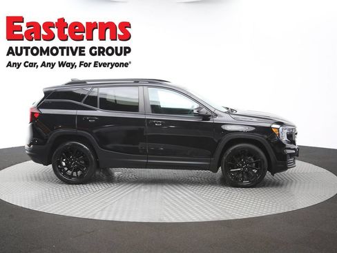 Used 2023 GMC Terrain SLE w/ Driver Convenience Package AWD/4WD image 46