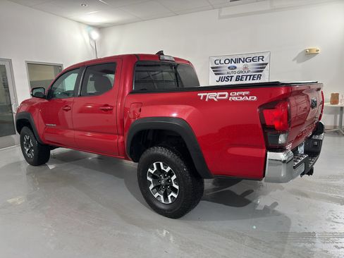 Used 2019 Toyota Tacoma TRD Off-Road image 5