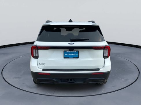 Used 2025 Ford Explorer ST-Line w/ ST-Line Street Pack AWD/4WD image 6
