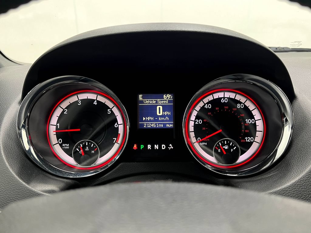 Used 2016 Dodge Grand Caravan R/T FWD image 22