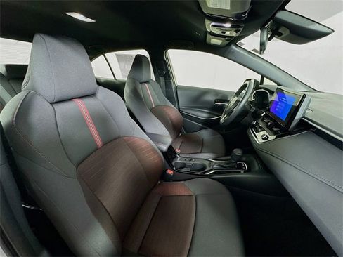 Used 2023 Toyota Corolla SE image 30