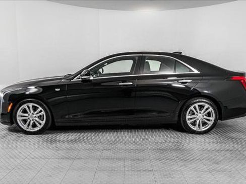 Used 2024 Cadillac CT4 Luxury image 3