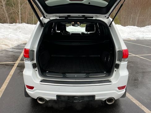 Used 2020 Jeep Grand Cherokee Overland image 24