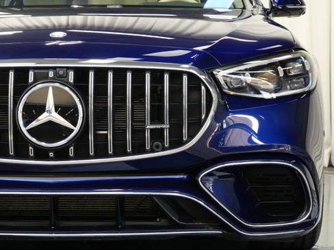 Used 2024 Mercedes-Benz S 63 AMG S image 42