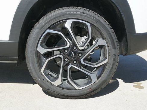 New 2026 Chevrolet Trax RS w/ Driver Confidence Package image 12