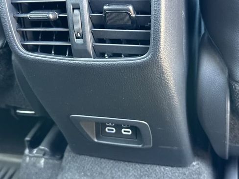 Used 2024 Toyota Corolla Cross XSE w/ Convenience Package image 22