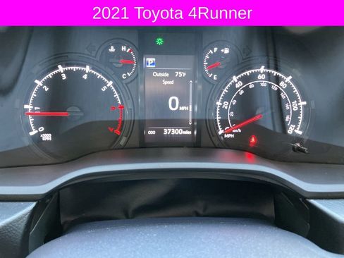 Used 2021 Toyota 4Runner SR5 Premium image 32