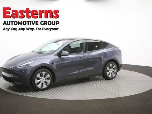 Used 2022 Tesla Model Y Long Range AWD/4WD image 56