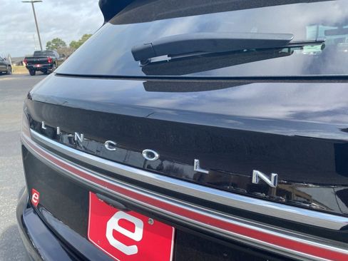 Used 2020 Lincoln Nautilus FWD w/ Equipment Group 101A image 40