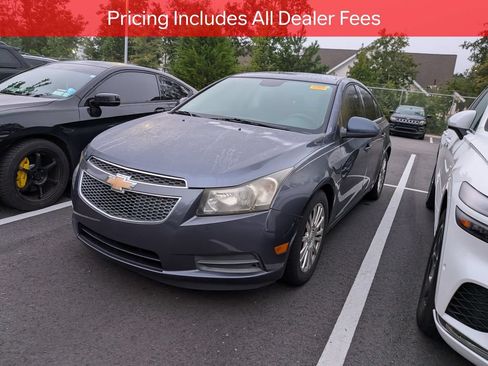 Used 2013 Chevrolet Cruze Eco w/ Enhanced Safety Package FWD image 3