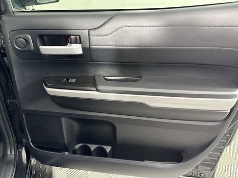 Used 2018 Toyota Tundra Limited image 26