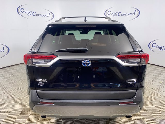 Certified 2020 Toyota RAV4 Limited w/ Limited Grade Weather Package AWD/4WD image 5