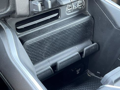 Used 2022 RAM 1500 Big Horn AWD/4WD image 32