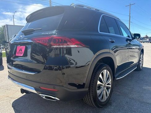 Used 2022 Mercedes-Benz GLE 350 4MATIC w/ Premium Package image 13
