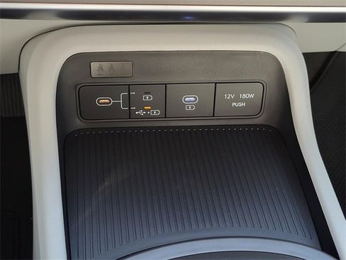 New 2026 Hyundai Kona SE image 17