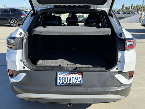 Used 2021 Volkswagen ID.4 Pro S w/ Gradient Package image 9