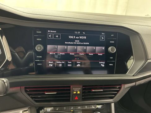 Used 2019 Volkswagen Jetta GLI FWD image 14