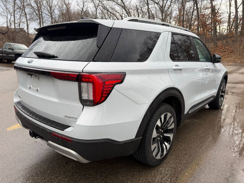 Used 2025 Ford Explorer Platinum w/ LUX Leather Package image 2