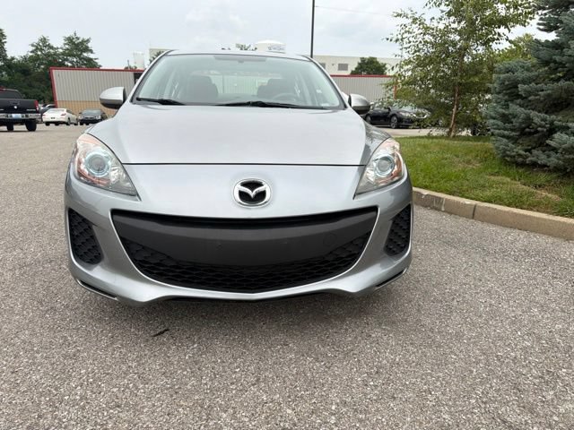 Used 2013 MAZDA MAZDA3 i Touring FWD image 2