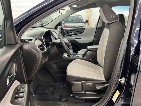 Used 2020 Chevrolet Equinox LS w/ LPO, Floor Liner Package FWD image 22