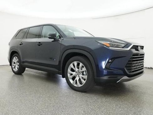 New 2026 Toyota Grand Highlander Limited image 29