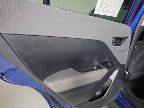 Certified 2025 Subaru Crosstrek 2.5i Limited w/ Popular Package #3A image 35