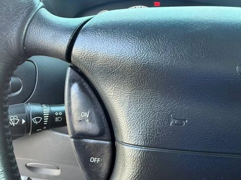 Used 2000 Ford F150 Lightning RWD image 19