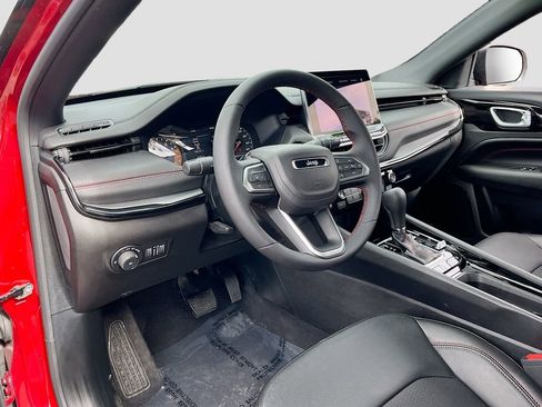 Certified 2024 Jeep Compass Trailhawk image 9