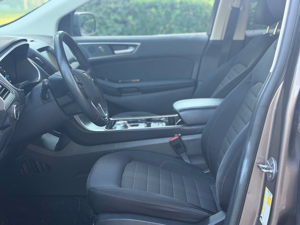 Used 2019 Ford Edge SEL FWD image 10