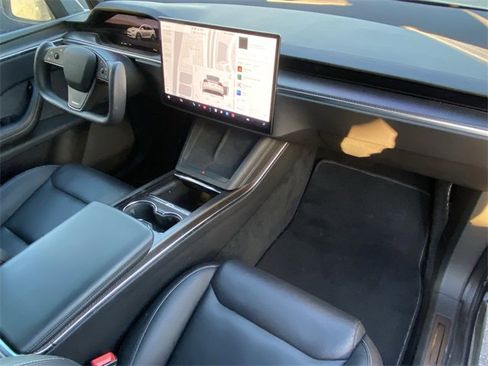 Used 2022 Tesla Model X Plaid image 5