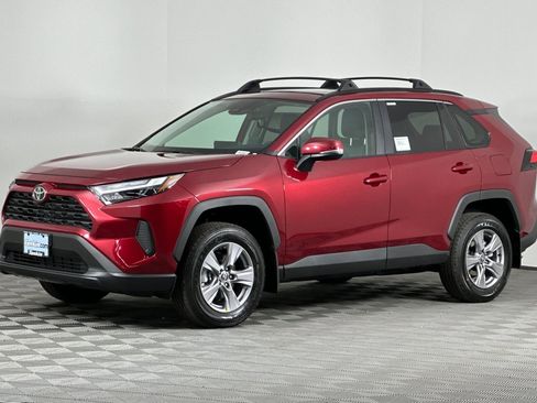 New 2025 Toyota RAV4 XLE image 8