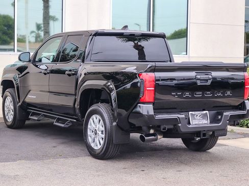 Used 2026 Toyota Tacoma SR5 RWD image 4