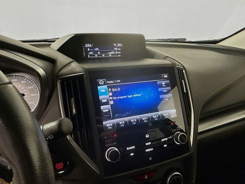 Used 2018 Subaru Crosstrek 2.0i Limited image 9