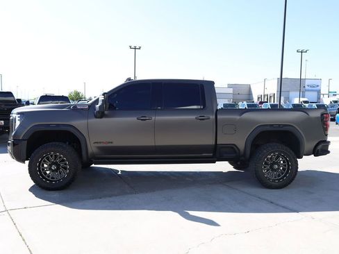 Used 2024 GMC Sierra 2500 AT4X AWD/4WD image 3