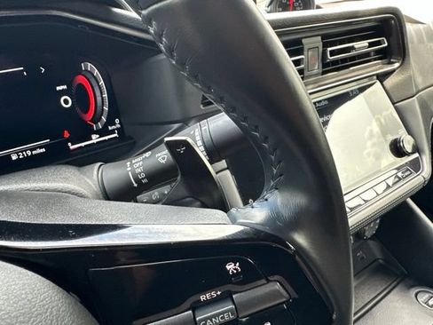 Used 2023 Nissan Z w/ Floor Mat Package (L93) RWD image 11