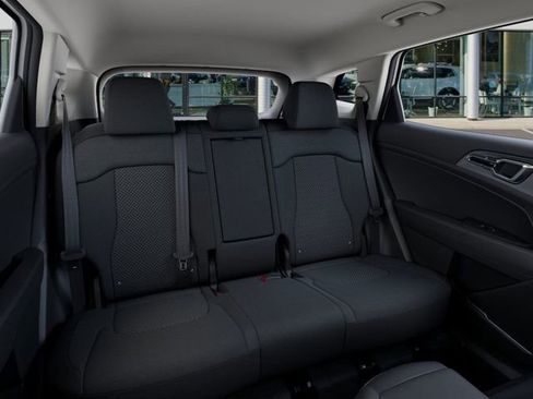 New 2026 Kia Sportage LX image 16