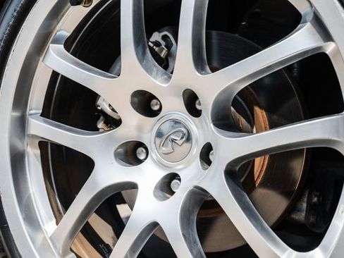 Used 2004 INFINITI G35 Coupe w/ Premium Pkg image 3