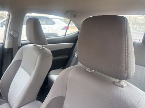 Used 2017 Toyota Corolla LE image 8