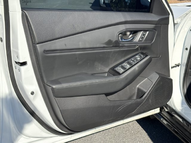 Used 2023 Honda Accord Touring image 12
