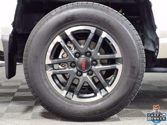 Used 2025 Toyota Tacoma TRD Sport AWD/4WD image 26