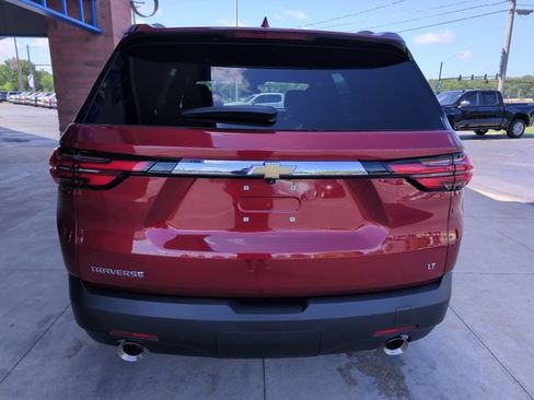 Used 2023 Chevrolet Traverse LT FWD image 8