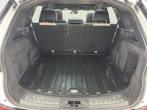 Used 2020 Land Rover Discovery Sport S R-Dynamic AWD/4WD image 48