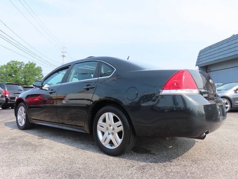 Used 2014 Chevrolet Impala LT w/ LT Sunroof Package FWD image 3