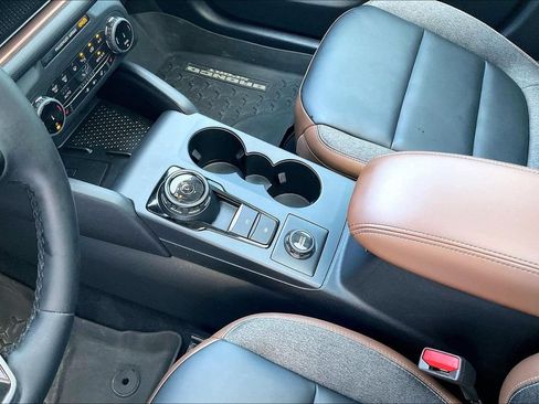 Used 2024 Ford Bronco Sport Outer Banks w/ Tech Package AWD/4WD image 17