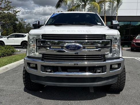 Used 2017 Ford F350 Lariat w/ Chrome Package image 30