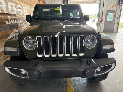 Used 2020 Jeep Wrangler Unlimited Sahara AWD/4WD image 4