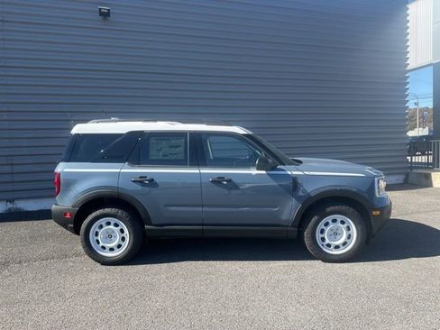 New 2025 Ford Bronco Sport Heritage w/ Convenience Package AWD/4WD image 2