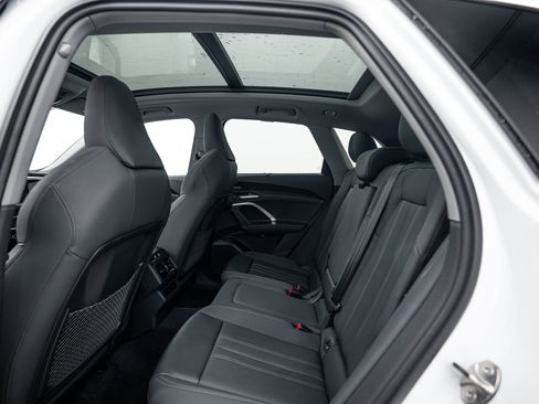 Used 2025 Audi Q5 Premium Plus AWD/4WD image 19