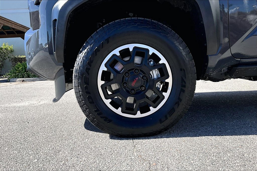 Used 2026 Toyota Tacoma TRD Off-Road w/ TRD Off Road Upgrade Package AWD/4WD image 35